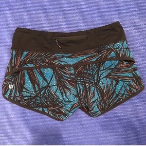 RARE NEW Lululemon Shorts Palm Lace Tofino Teal